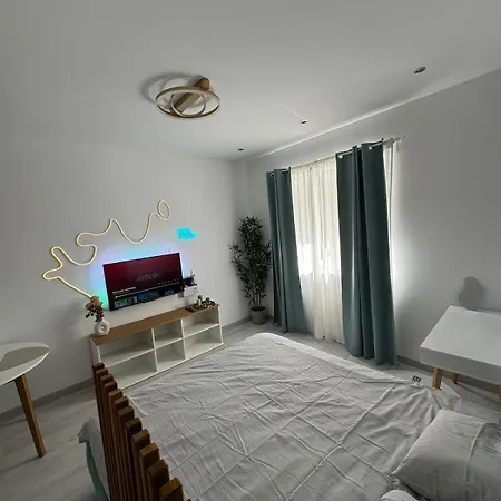 Apartment Modern Studio, Close To Everything *